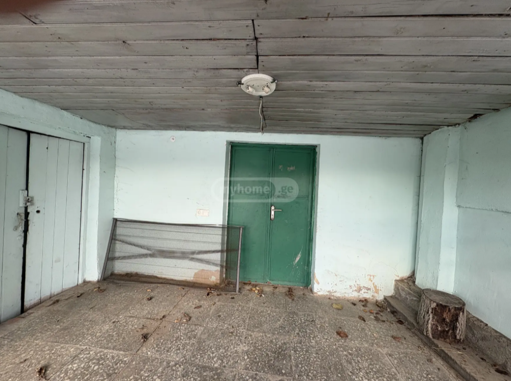 იყიდება 4 ოთახიანი აგარაკი საგარეჯოში